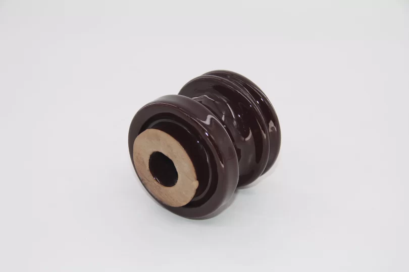 Spool Insulators ANSI 53-2 - Image 2